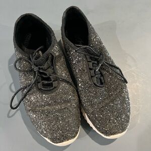 * 4/$20
Forever 21 Black and Silver Glitter Sneakers